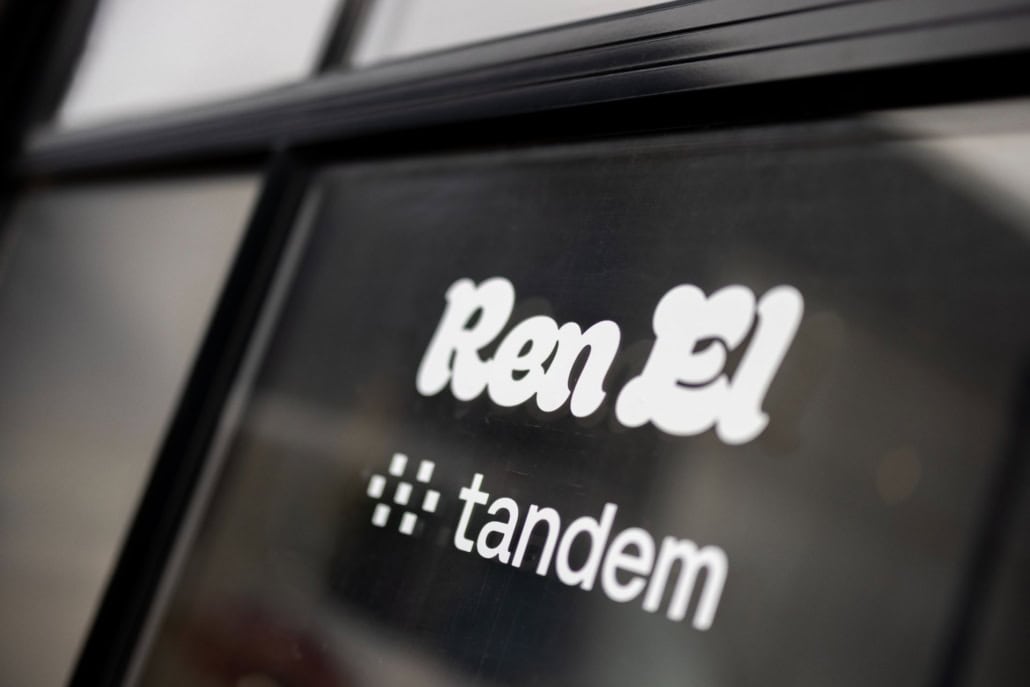 Ren El Teknik logo på bil